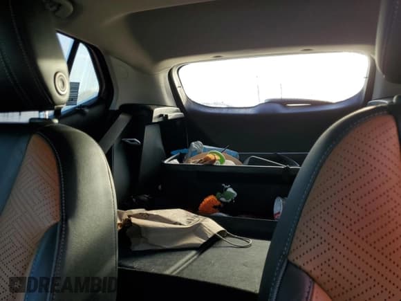 ✅ 2020 Buick Encore GX Essence • VIN: KL4MMFS24LB090618 • Лот: 73885004. Опубликован ранее на Copart с пробегом Не указан. Бесплатный доступ к архиву аукционных продаж из США и подробный отчёт об истории автомобиля на DreamBid. Изображение 10.