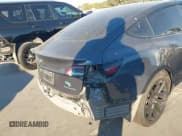 ✅ 2022 Tesla Model 3 Performance • VIN: 5YJ3E1EC3NF203044 • Lot: 43417316. Wystawiony na IAAI z przebiegiem 75 465 mil. Bezpłatny archiwum sprzedaży aukcyjnych z USA i szczegółowy raport historii pojazdu na DreamBid. Zdjęcie 21.