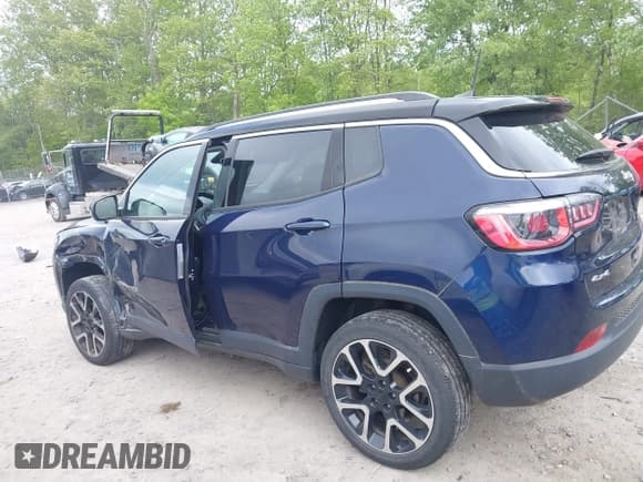 ✅ 2018 Jeep Compass Limited • VIN: 3C4NJDCBXJT481337 • Lot: 42296701. Listed on IAAI with 46,900 mi. Free auction sales archive from the USA and detailed vehicle history report at DreamBid. Image 14.