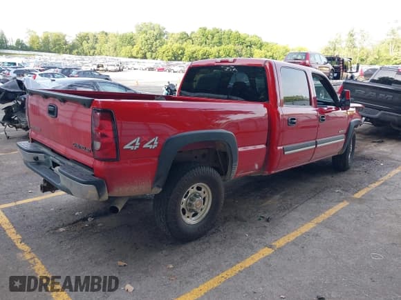 ✅ 2004 Chevrolet Silverado 2500HD LS • VIN: 1GCHK23U54F182529 • Лот: 42749003. Опубликован ранее на IAAI с пробегом Не указан. Бесплатный доступ к архиву аукционных продаж из США и подробный отчёт об истории автомобиля на DreamBid. Изображение 4.