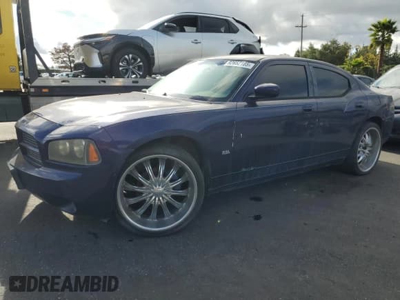 ✅ 2007 Dodge Charger • VIN: 2B3KA43G57H607878 • Лот: 92652185. Опубликован ранее на Copart с пробегом 224 859 миль. Бесплатный доступ к архиву аукционных продаж из США и подробный отчёт об истории автомобиля на DreamBid. Изображение 1.