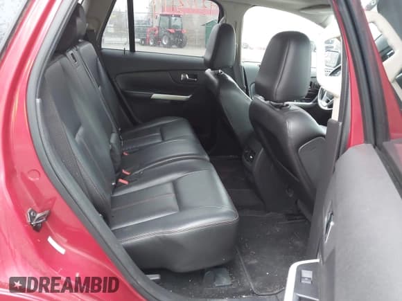 ✅ 2011 Ford Edge SEL • VIN: 2FMDK4JCXBBB15648 • Lot: 43773114. Wystawiony na IAAI z przebiegiem 104 998 mil. Bezpłatny archiwum sprzedaży aukcyjnych z USA i szczegółowy raport historii pojazdu na DreamBid. Zdjęcie 8.