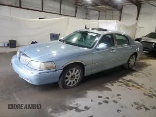 ✅ 2007 Lincoln Town Car Signature Limited • VIN: 1LNHM82V57Y618419 • Лот: 85540085. Опубликован ранее на Copart с пробегом 108 571 миль. Бесплатный доступ к архиву аукционных продаж из США и подробный отчёт об истории автомобиля на DreamBid. Изображение 1.