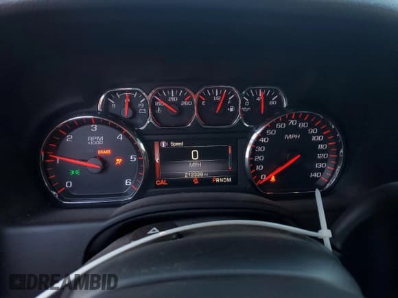 ✅ 2016 GMC Yukon SLT • VIN: 1GKS1BKC4GR288639 • Lot: 91364185. Wystawiony na Copart z przebiegiem 212 328 mil. Bezpłatny archiwum sprzedaży aukcyjnych z USA i szczegółowy raport historii pojazdu na DreamBid. Zdjęcie 9.