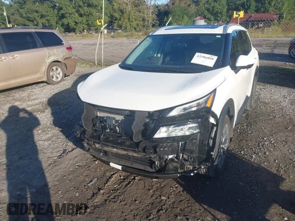 ✅ 2021 Nissan Rogue SV • VIN: 5N1AT3BA4MC849499 • Lot: 43386808. Wystawiony na IAAI z przebiegiem 10 803 mil. Bezpłatny archiwum sprzedaży aukcyjnych z USA i szczegółowy raport historii pojazdu na DreamBid. Zdjęcie 6.