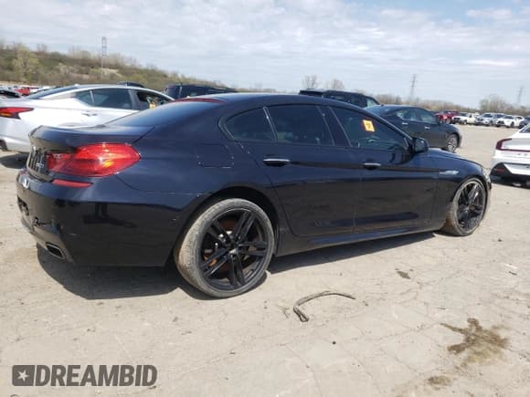 ✅ 2015 BMW 6 Series 650i • VIN: WBA6B2C50FGB99462 • Lot: 54058515. Wystawiony na Copart z przebiegiem 96 662 mil. Bezpłatny archiwum sprzedaży aukcyjnych z USA i szczegółowy raport historii pojazdu na DreamBid. Zdjęcie 3.