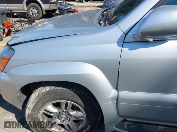 ✅ 2007 Lexus GX 470 • VIN: JTJBT20X170143684 • Lot: 43069429. Wystawiony na IAAI z przebiegiem 218 075 mil. Bezpłatny archiwum sprzedaży aukcyjnych z USA i szczegółowy raport historii pojazdu na DreamBid. Zdjęcie 17.