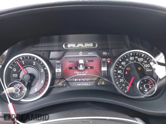 ✅ 2023 Ram 2500 Laramie • VIN: 3C6UR5FL3PG517960 • Lot: 42128355. Wystawiony na IAAI z przebiegiem 101 733 mil. Bezpłatny archiwum sprzedaży aukcyjnych z USA i szczegółowy raport historii pojazdu na DreamBid. Zdjęcie 7.