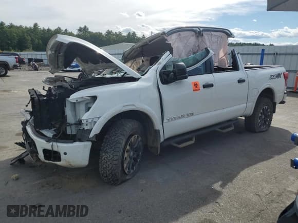 ✅ 2018 Nissan Titan Pro-4X • VIN: 1N6AA1E59JN523546 • Лот: 71510005. Опубликован ранее на Copart с пробегом Не указан. Бесплатный доступ к архиву аукционных продаж из США и подробный отчёт об истории автомобиля на DreamBid. Изображение 1.
