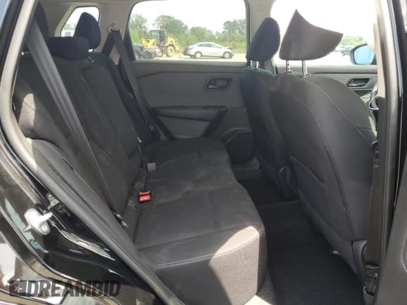 ✅ 2023 Nissan Rogue S • VIN: 5N1BT3AA8PC901159 • Lot: 67596475. Wystawiony na Copart z przebiegiem 29 578 mil. Bezpłatny archiwum sprzedaży aukcyjnych z USA i szczegółowy raport historii pojazdu na DreamBid. Zdjęcie 11.