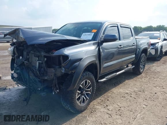 ✅ 2021 Toyota Tacoma SR • VIN: 3TMCZ5AN5MM377856 • Лот: 42824866. Опубликован ранее на IAAI с пробегом 58 546 миль. Бесплатный доступ к архиву аукционных продаж из США и подробный отчёт об истории автомобиля на DreamBid. Изображение 2.