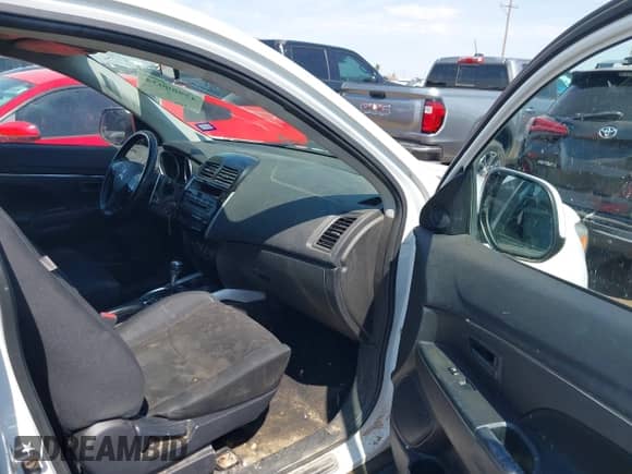 2013 Mitsubishi Outlander ES с VIN 4A4AP3AU4DE011667, выставлен на аукционе IAAI как лот 42988034 с пробегом 128 516 миль миль и . История ставок и продаж доступна на DreamBid. Изображение 5.