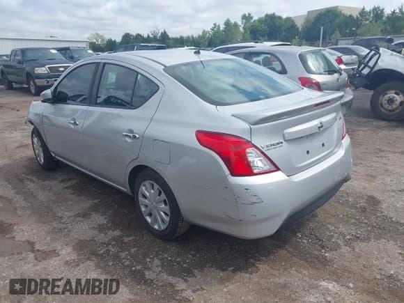 ✅ 2019 Nissan Versa SV • VIN: 3N1CN7AP2KL871994 • Lot: 43092736. Wystawiony na IAAI z przebiegiem 78 236 mil. Bezpłatny archiwum sprzedaży aukcyjnych z USA i szczegółowy raport historii pojazdu na DreamBid. Zdjęcie 3.