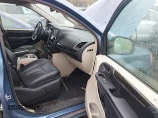 ✅ 2012 Chrysler Town & Country Touring L • VIN: 2C4RC1CG8CR163339 • Lot: 43557264. Wystawiony na IAAI z przebiegiem 246 312 mil. Bezpłatny archiwum sprzedaży aukcyjnych z USA i szczegółowy raport historii pojazdu na DreamBid. Zdjęcie 5.