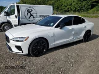 ✅ 2024 Volvo S60 Plus Black Edition • VIN: 7JRH60FH2RG290259 • Lot: 65194065. Listed on Copart with 17,713 mi. Free auction sales archive from the USA and detailed vehicle history report at DreamBid. Image 1.