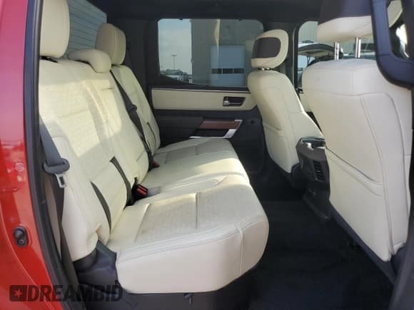 ✅ 2022 Toyota Tundra 1794 Edition • VIN: 5TFMA5DB6NX014927 • Лот: 43013915. Опубликован ранее на Copart с пробегом 67 289 миль. Бесплатный доступ к архиву аукционных продаж из США и подробный отчёт об истории автомобиля на DreamBid. Изображение 10.