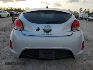 ✅ 2012 Hyundai Veloster w/Red Int • VIN: KMHTC6AD3CU022771 • Lot: 79606664. Wystawiony na Copart z przebiegiem 98 480 mil. Bezpłatny archiwum sprzedaży aukcyjnych z USA i szczegółowy raport historii pojazdu na DreamBid. Zdjęcie 6.