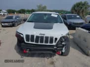 ✅ 2019 Jeep Cherokee Trailhawk Elite • VIN: 1C4PJMBN3KD487461 • Lot: 41869751. Listed on IAAI with 91,197 mi. Free auction sales archive from the USA and detailed vehicle history report at DreamBid. Image 13.