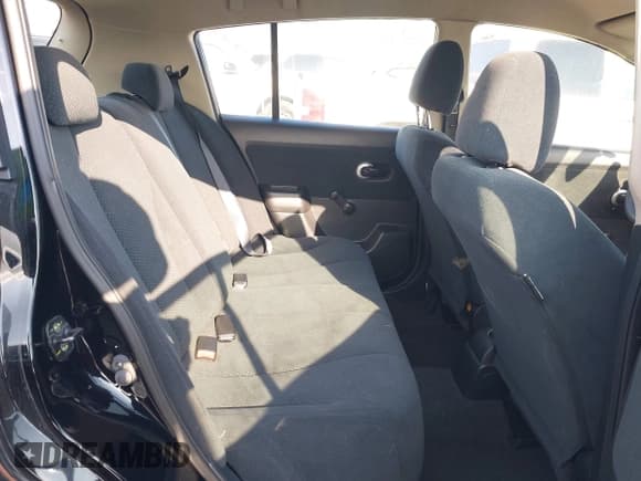 ✅ 2010 Nissan Versa S • VIN: 3N1BC1CP9AL375133 • Lot: 43193627. Listed on IAAI with 83,191 mi. Free auction sales archive from the USA and detailed vehicle history report at DreamBid. Image 8.