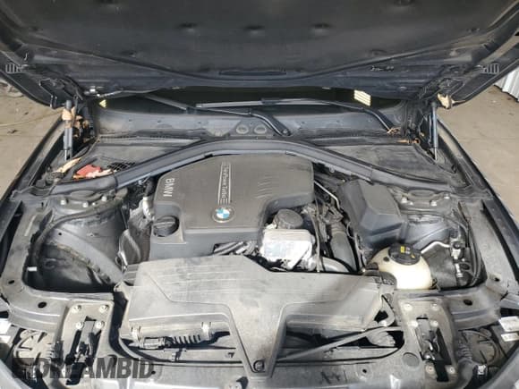 ✅ 2016 BMW 4 Series 428i xDrive • VIN: WBA3N9C54GK250699 • Lot: 87282015. Listed on Copart with 94,742 mi. Free auction sales archive from the USA and detailed vehicle history report at DreamBid. Image 11.