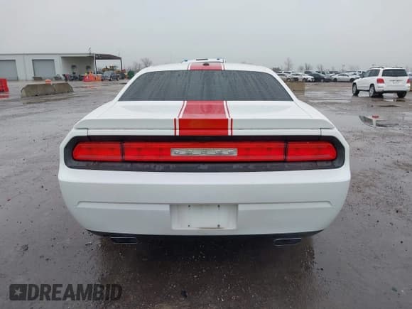 ✅ 2012 Dodge Challenger SXT Plus • VIN: 2C3CDYAG2CH294873 • Lot: 41443297. Wystawiony na IAAI z przebiegiem 143 761 mil. Bezpłatny archiwum sprzedaży aukcyjnych z USA i szczegółowy raport historii pojazdu na DreamBid. Zdjęcie 16.