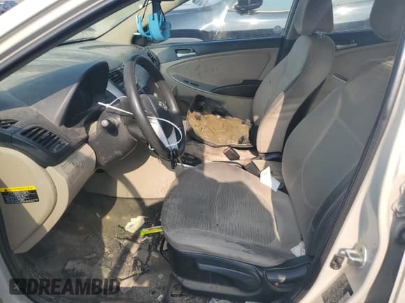 ✅ 2017 Hyundai Accent SE • VIN: KMHCT4AE1HU201850 • Лот: 68613314. Опубликован ранее на Copart с пробегом 154 289 миль. Бесплатный доступ к архиву аукционных продаж из США и подробный отчёт об истории автомобиля на DreamBid. Изображение 7.