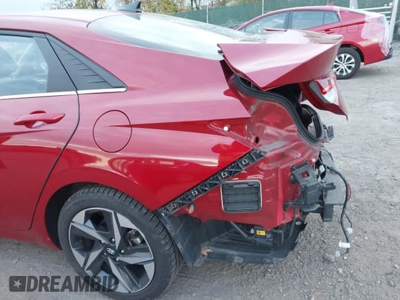 ✅ 2023 Hyundai Elantra Limited • VIN: KMHLN4AJ9PU041674 • Lot: 43568202. Listed on IAAI with 76,230 mi. Free auction sales archive from the USA and detailed vehicle history report at DreamBid. Image 6.