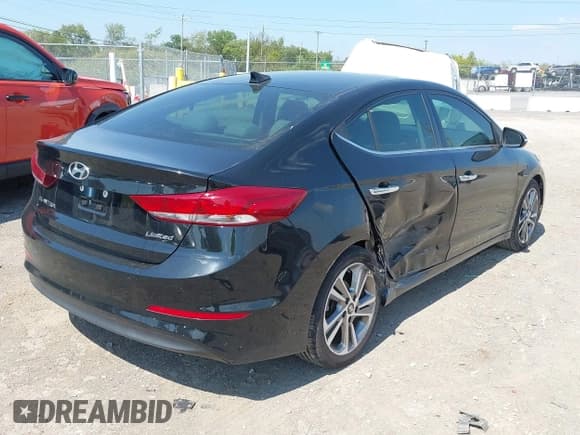 ✅ 2017 Hyundai Elantra SE • VIN: 5NPD84LF2HH035817 • Lot: 43223827. Listed on IAAI with 76,883 mi. Free auction sales archive from the USA and detailed vehicle history report at DreamBid. Image 19.