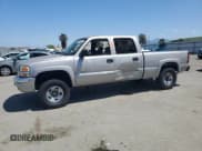 ✅ 2004 GMC Sierra 2500 SLE • VIN: 1GTGK23U64F211239 • Lot: 54905465. Listed on Copart with 193,492 mi. Free auction sales archive from the USA and detailed vehicle history report at DreamBid. Image 1.