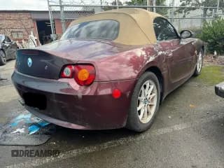 ✅ 2003 BMW Z4 2.5i • VIN: 4USBT33473LR63121 • Lot: 90552735. Wystawiony na Copart z przebiegiem 166 770 mil. Bezpłatny archiwum sprzedaży aukcyjnych z USA i szczegółowy raport historii pojazdu na DreamBid. Zdjęcie 4.