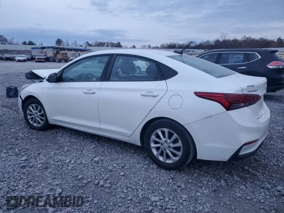 ✅ 2018 Hyundai Accent SE • VIN: 3KPC24A38JE022120 • Лот: 82548204. Опубликован ранее на Copart с пробегом 124 340 миль. Бесплатный доступ к архиву аукционных продаж из США и подробный отчёт об истории автомобиля на DreamBid. Изображение 2.