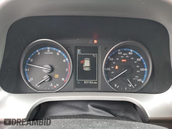 ✅ 2017 Toyota RAV4 LE • VIN: 2T3ZFREVXHW383578 • Lot: 93128495. Wystawiony na Copart z przebiegiem 83 162 mil. Bezpłatny archiwum sprzedaży aukcyjnych z USA i szczegółowy raport historii pojazdu na DreamBid. Zdjęcie 9.