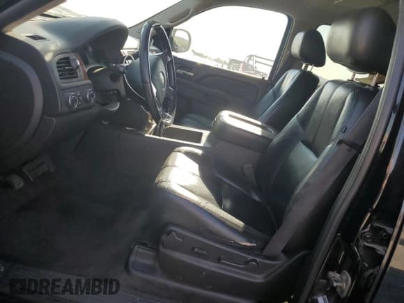 ✅ 2011 Chevrolet Suburban LT • VIN: 1GNSKJE3XBR385634 • Lot: 80205155. Listed on Copart with 182,201 mi. Free auction sales archive from the USA and detailed vehicle history report at DreamBid. Image 7.