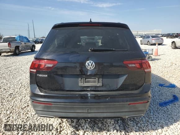 ✅ 2020 Volkswagen Tiguan S • VIN: 3VV1B7AX6LM103686 • Lot: 47294995. Listed on Copart with 66,966 mi. Free auction sales archive from the USA and detailed vehicle history report at DreamBid. Image 6.