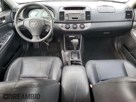 ✅ 2002 Toyota Camry XLE • VIN: 4T1BF30K52U539571 • Lot: 93326725. Listed on Copart with 233,708 mi. Free auction sales archive from the USA and detailed vehicle history report at DreamBid. Image 8.