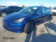 ✅ 2019 Tesla Model 3 Mid Range • VIN: 5YJ3E1EA3KF485731 • Lot: 43904380. Wystawiony na IAAI z przebiegiem 105 944 mil. Bezpłatny archiwum sprzedaży aukcyjnych z USA i szczegółowy raport historii pojazdu na DreamBid. Zdjęcie 18.