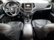 ✅ 2014 Jeep Cherokee Trailhawk • VIN: 1C4PJMBS1EW131346 • Lot: 82575235. Wystawiony na Copart z przebiegiem 148 739 mil. Bezpłatny archiwum sprzedaży aukcyjnych z USA i szczegółowy raport historii pojazdu na DreamBid. Zdjęcie 8.