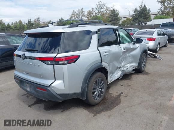 ✅ 2022 Nissan Pathfinder SV • VIN: 5N1DR3BA9NC255911 • Lot: 43231938. Listed on IAAI with 84,754 mi. Free auction sales archive from the USA and detailed vehicle history report at DreamBid. Image 4.