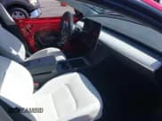 ✅ 2021 Tesla Model 3 Long Range • VIN: 5YJ3E1EB6MF879669 • Lot: 42332384. Wystawiony na IAAI z przebiegiem 81 548 mil. Bezpłatny archiwum sprzedaży aukcyjnych z USA i szczegółowy raport historii pojazdu na DreamBid. Zdjęcie 5.