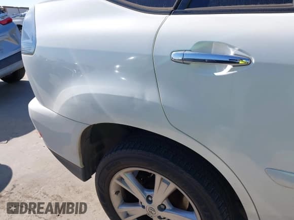 ✅ 2008 Lexus RX 400h • VIN: JTJHW31U882063252 • Лот: 43653131. Опубликован ранее на IAAI с пробегом 147 188 миль. Бесплатный доступ к архиву аукционных продаж из США и подробный отчёт об истории автомобиля на DreamBid. Изображение 12.