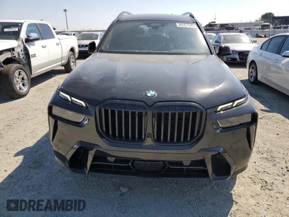✅ 2025 BMW X7 xDrive40i • VIN: 5UX23EM09S9Z64357 • Лот: 80567045. Опубликован ранее на Copart с пробегом 10 499 миль. Бесплатный доступ к архиву аукционных продаж из США и подробный отчёт об истории автомобиля на DreamBid. Изображение 5.