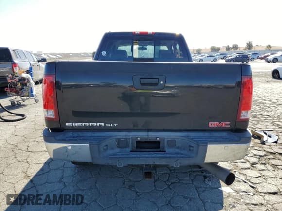 ✅ 2007 GMC Sierra 2500HD SLE1 • VIN: 1GTHK23637F519656 • Lot: 69765135. Wystawiony na Copart z przebiegiem 136 815 mil. Bezpłatny archiwum sprzedaży aukcyjnych z USA i szczegółowy raport historii pojazdu na DreamBid. Zdjęcie 6.