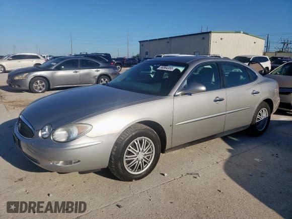 ✅ 2007 Buick LaCrosse CX • VIN: 2G4WC582271199471 • Lot: 65790375. Listed on Copart with 108,571 mi. Free auction sales archive from the USA and detailed vehicle history report at DreamBid. Image 1.