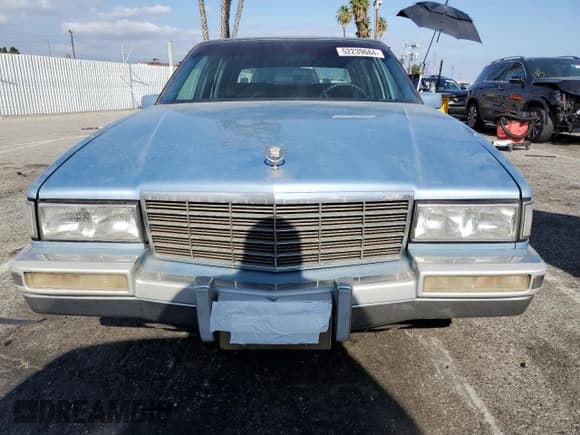 ✅ 1992 Cadillac DeVille • VIN: 1G6CD53B2N4330334 • Lot: 52239684. Listed on Copart with 146,854 mi. Free auction sales archive from the USA and detailed vehicle history report at DreamBid. Image 5.