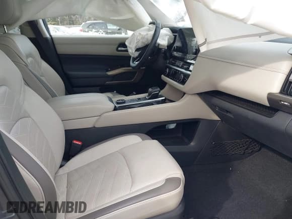 ✅ 2022 Nissan Pathfinder Platinum • VIN: 5N1DR3DK1NC218034 • Lot: 41562321. Wystawiony na IAAI z przebiegiem 35 444 mil. Bezpłatny archiwum sprzedaży aukcyjnych z USA i szczegółowy raport historii pojazdu na DreamBid. Zdjęcie 5.