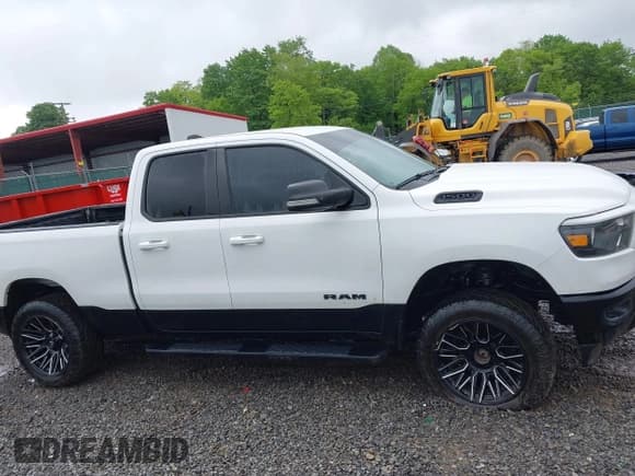 ✅ 2022 Ram 1500 Big Horn • VIN: 1C6SRFBT4NN161302 • Lot: 42290630. Listed on IAAI with 32,805 mi. Free auction sales archive from the USA and detailed vehicle history report at DreamBid. Image 13.