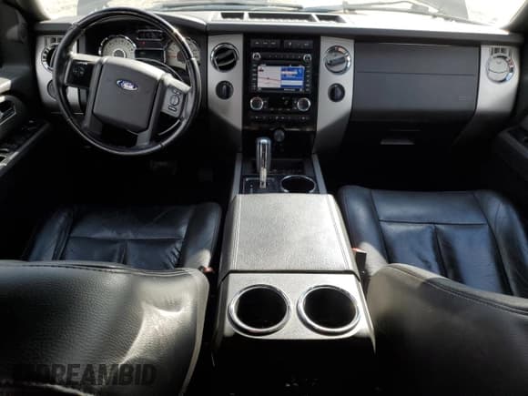 ✅ 2013 Ford Expedition Max Limited • VIN: 1FMJK2A52DEF65942 • Lot: 89846985. Wystawiony na Copart z przebiegiem 126 568 mil. Bezpłatny archiwum sprzedaży aukcyjnych z USA i szczegółowy raport historii pojazdu na DreamBid. Zdjęcie 8.