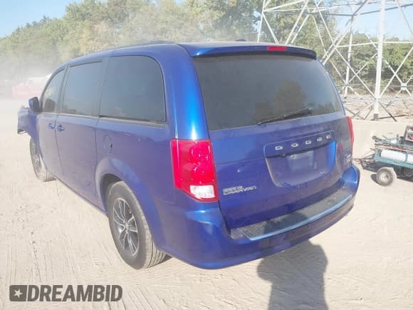 ✅ 2019 Dodge Grand Caravan GT • VIN: 2C4RDGEG2KR562288 • Лот: 43372567. Опубликован ранее на IAAI с пробегом 121 694 миль. Бесплатный доступ к архиву аукционных продаж из США и подробный отчёт об истории автомобиля на DreamBid. Изображение 3.