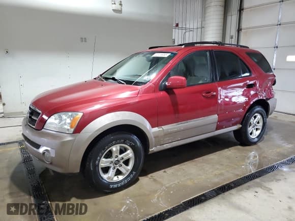 ✅ 2004 Kia Sorento LX • VIN: KNDJC733745212039 • Лот: 52419985. Опубликован ранее на Copart с пробегом 94 279 миль. Бесплатный доступ к архиву аукционных продаж из США и подробный отчёт об истории автомобиля на DreamBid. Изображение 1.