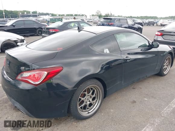 ✅ 2014 Hyundai Genesis Coupe Premium • VIN: KMHHT6KDXEU116203 • Lot: 42708363. Wystawiony na IAAI z przebiegiem 74 099 mil. Bezpłatny archiwum sprzedaży aukcyjnych z USA i szczegółowy raport historii pojazdu na DreamBid. Zdjęcie 12.